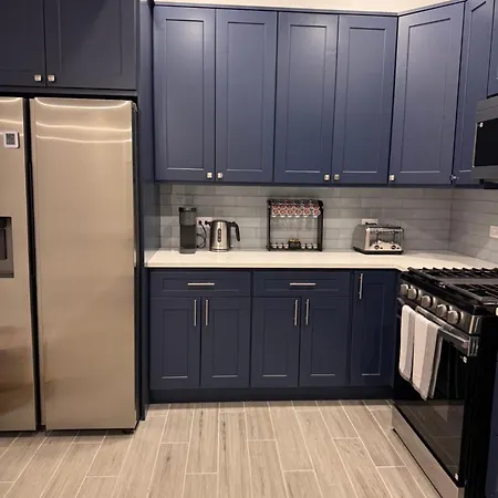 Apartment Near Downtown Nest *