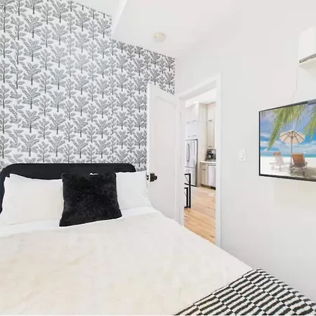 Peaceful Zen Flat 2br Oasis With Free Parking Chicago