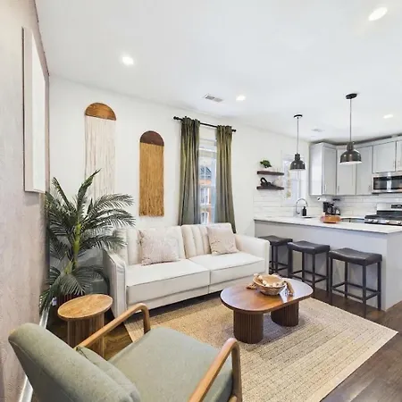 Apartment Peaceful Boho Retreat Free Private Parking Chicago