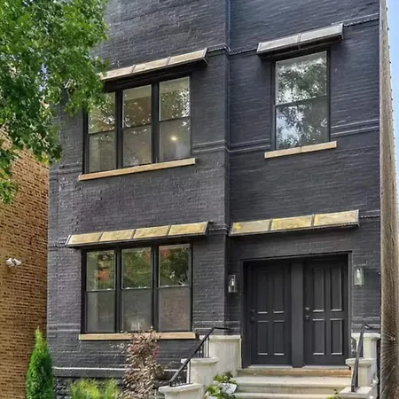 Modern Zen Retreat Mins From Downtown Chicago