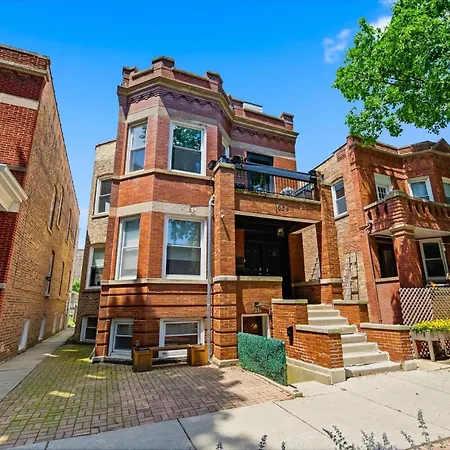Ukrainian Village 2 Bd 2ba - Steps From Division *