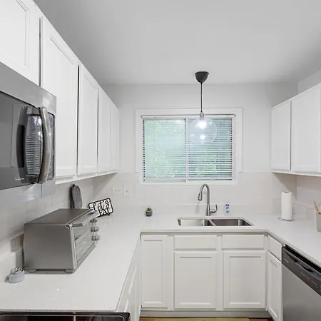 Apartment Stylish 1br,1ba Near In Rogers Park Free Parking *