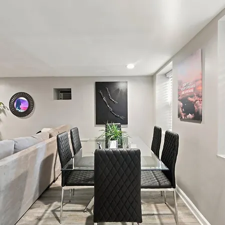River West Retreat 2 Bedroom Garden Unit