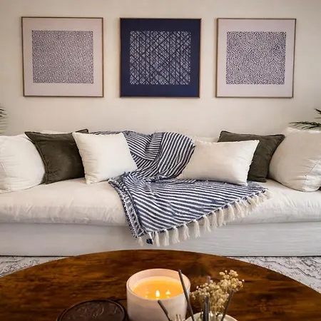 The Reset Space A Minimalist 1br Oasis Chicago