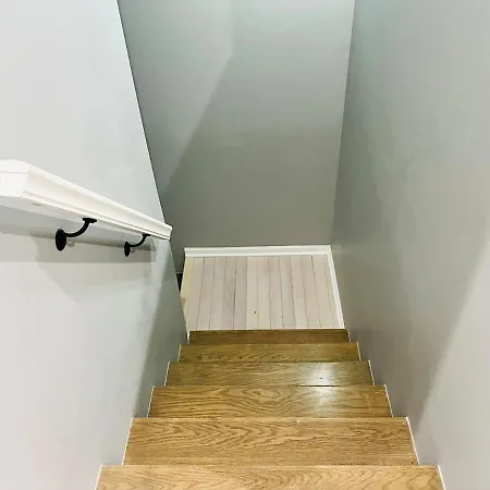 Apartment Modern 4br-3ba Near Public Transit And Wfh *