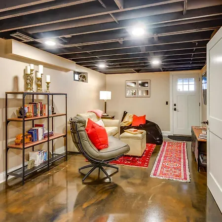 Apartment Cozy Retreat Near Wrigley & Universities Chicago