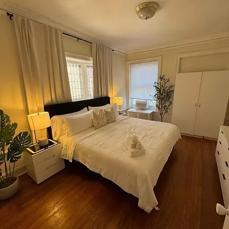 Walk To The • Private Office • 5br Apartment *