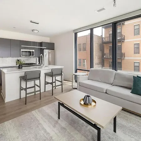 Landing Modern 2Bd Gym Pool Apartment Chicago