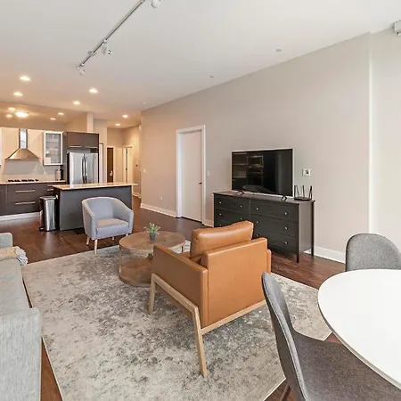 Landing Stylish 2bd Gym Rooftop Lounge *