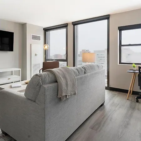 Landing Beautiful 1bd Gym Rooftop Lounge Apartment *