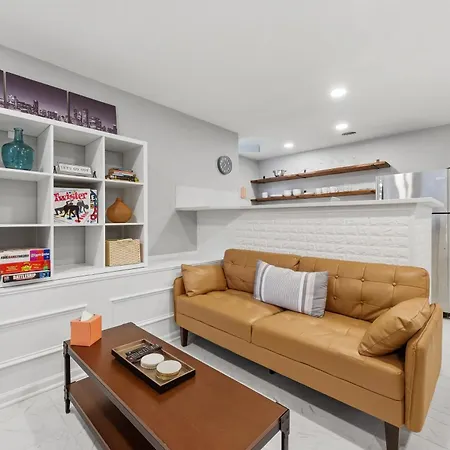 Apartment Ukrainian Village 2 Bd 2ba - Steps From Division *
