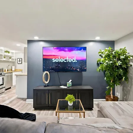 River West Retreat 2 Bedroom Garden Unit Apartment
