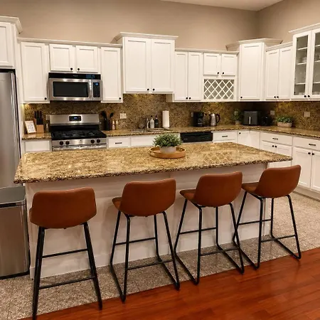 Mccormick Meetup - Prime Location - Sleeps 16 *