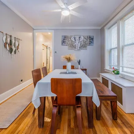 Modern 2br Avondale With Free Parking Near Cta Apartment