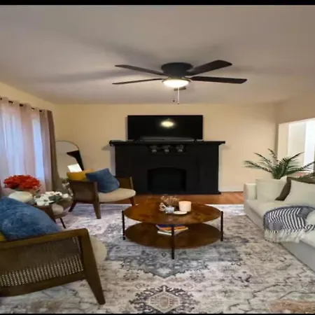 Apartment The Reset Space A Minimalist 1br Oasis