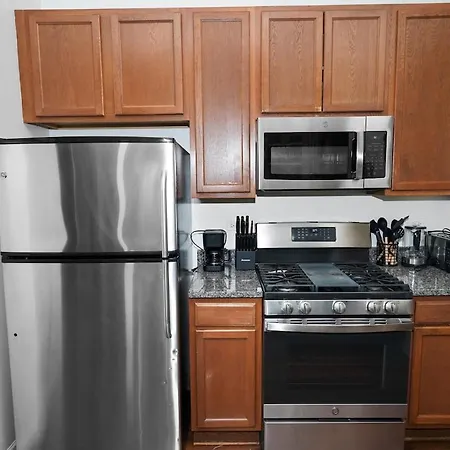 Apartment Skyline 2br On 20th Floor Near Grant Park With Paid Parking