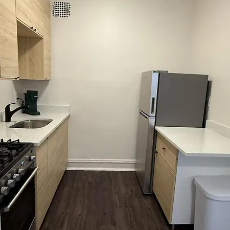 Large 2 - Great Transportation Apartment *
