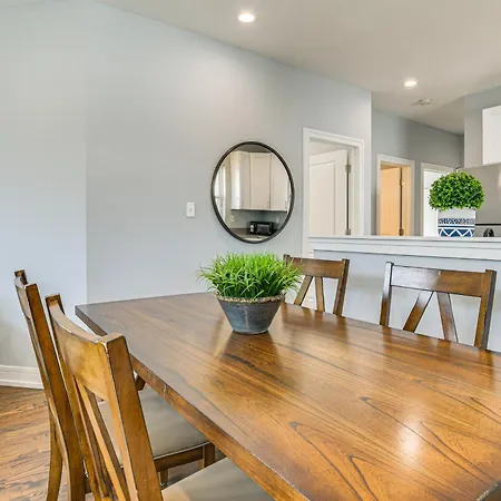 Apartment Walk To Blue Line: Sleek In Bucktown!