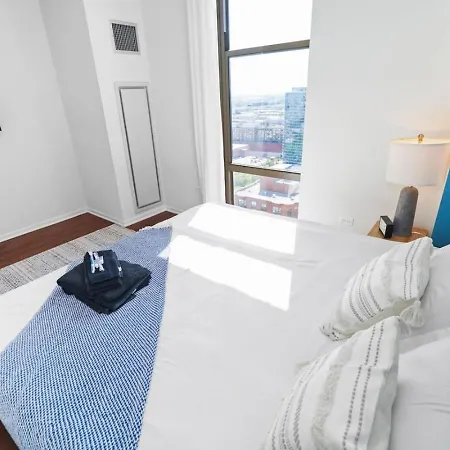 29th Floor 2br With Balcony And Gym * Chicago