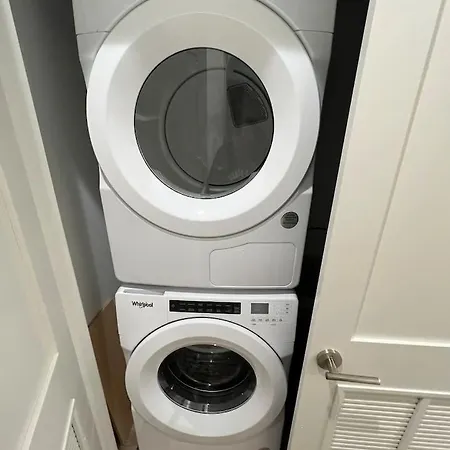 Stylish 2br Near Hyde Park, Uchicago &