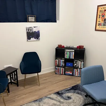 Stylish 2br Near Hyde Park, Uchicago & Apartment Chicago