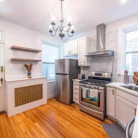 Modern 2br Avondale With Free Parking Near Cta *