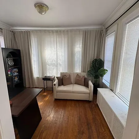 Walk To The • Private Office • 5br Apartment