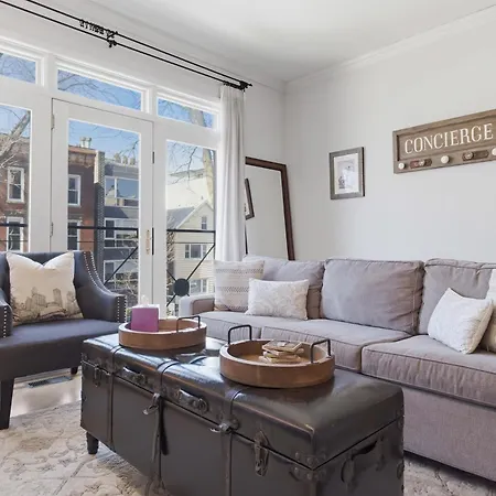 Apartment Heart Of East Village 2-bed 2-bath Peaceful Oasis Chicago