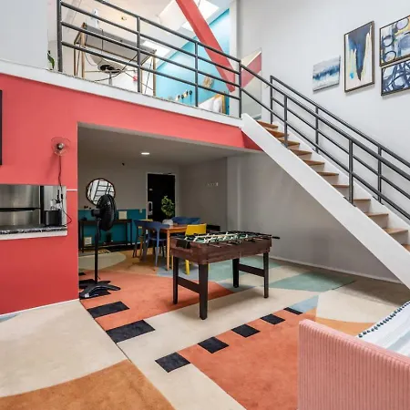 Spacious Downtown Penthouse Vintage, Gym & Balcony #3