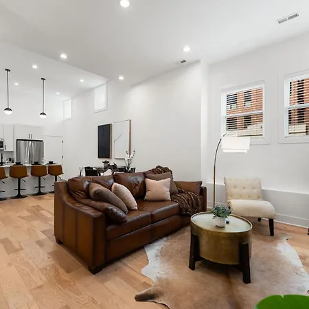 Vibrant West Town Perfect For Families Chicago