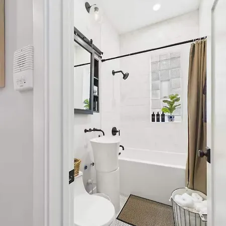 The Zen Duplex Two Private For Groups Apartment *