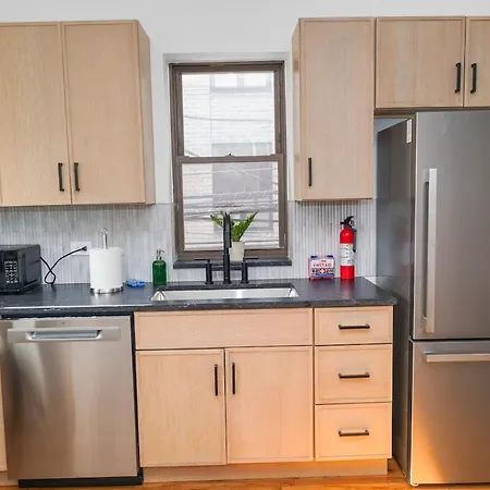 Stylish Brand New 3br Near West Loop And Fulton Market