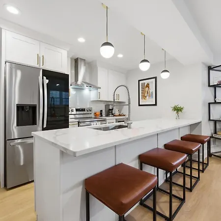 Newly Renovated 3br 2ba In Heart Of Andersonville