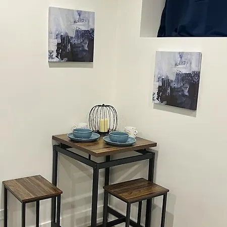 Stylish 2br Near Hyde Park, Uchicago & Apartment Chicago