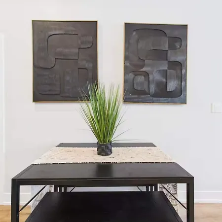 Peaceful Zen Flat 2br Oasis With Free Parking * Chicago
