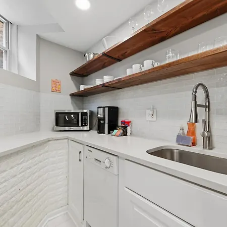 Apartment Ukrainian Village 2 Bd 2ba - Steps From Division Chicago