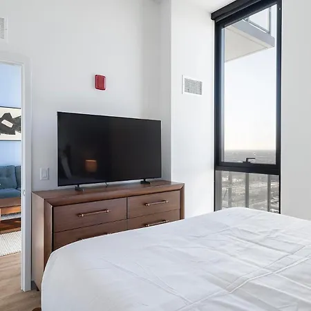 Landing Incredible 1bd Gym Pool Apartment *