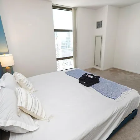 2br Skyline Views - 5 Min Walk To Grant Park Apartment Chicago