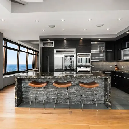 Apartment Expansive Views Of Michigan