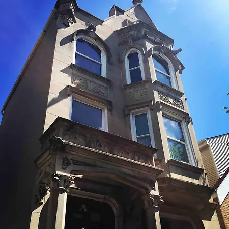 Coach Casa Penthouse - Minutes From Downtown Chicago