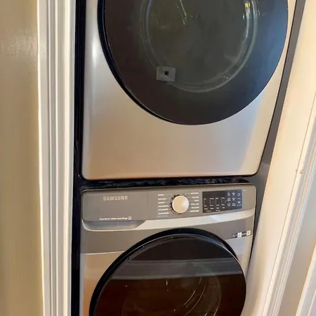 Apartment 2br2b Of Chicago, Hyde Park, Woodlawn, Chicago