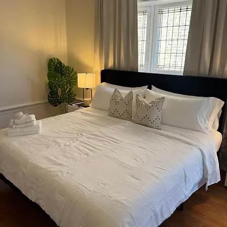 Walk To The • Private Office • 5br *