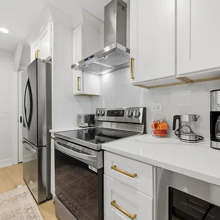 Apartment Newly Renovated 3br 2ba In Heart Of Andersonville Chicago