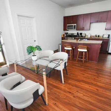 Apartment 29th Floor 2br With Balcony And Gym *