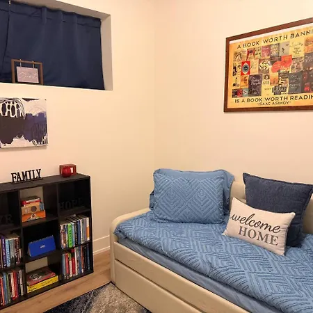 Stylish 2br Near Hyde Park, Uchicago & Chicago