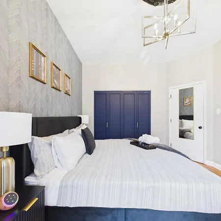 Luxury Wrigley Getaway 2br Parking Chicago
