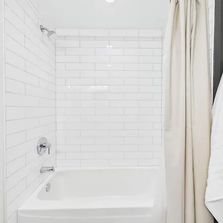 Peaceful Boho Retreat Free Private Parking