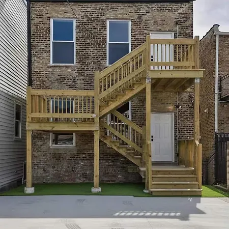 Peaceful Zen Flat 2br Oasis With Free Parking Apartment Chicago