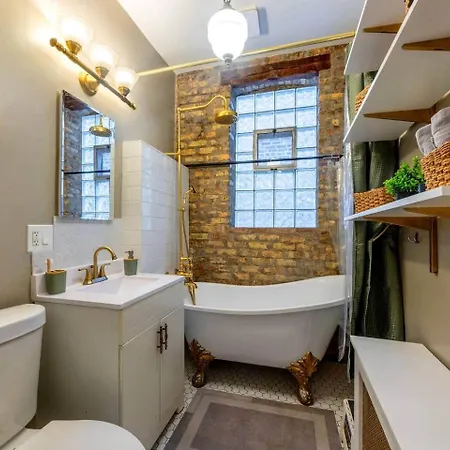 Modern 2br Avondale With Free Parking Near Cta