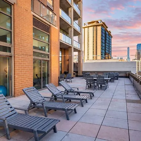 Apartment Modern 2br Skyline - 5 Min To Grant Park Chicago